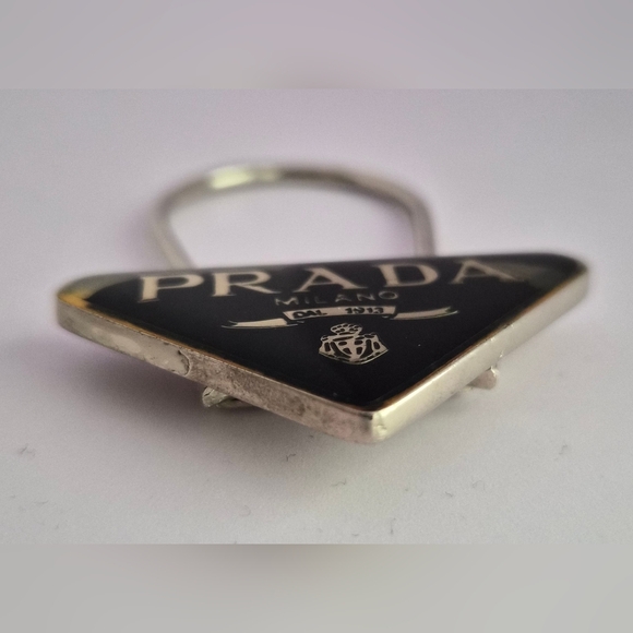 Prada Key Ring 🔥 - Picture 7 of 9